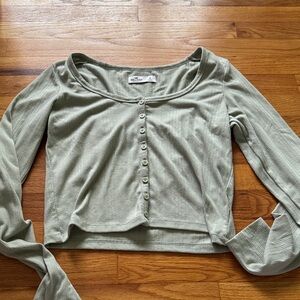 Women’s long sleeve